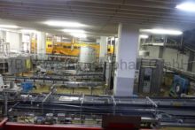 無料のボトルコンベア