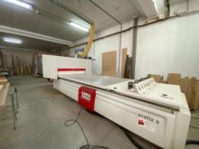 Centro de mecanizado CNC SCM