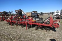 CASE-IH 1230 EARLY RISER 8-ROW