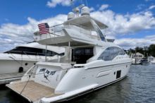 2019 Azimut D11