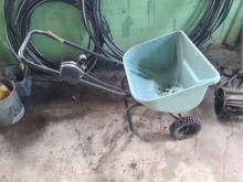 Green Thumb Seeder