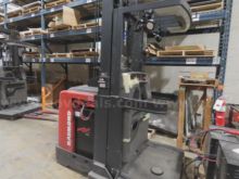 Order Picker Raymond