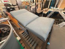 Midmark Ridder 104 Examination Table