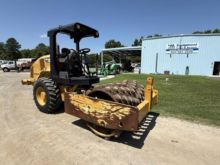 2017 CATERPILLAR CP44B