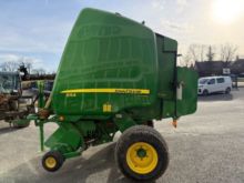 2017 John Deere 854