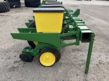 John Deere 7200