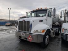 2012 PETERBILT 348