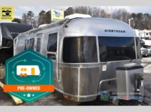 2021 Airstream Flying Cloud 30FB