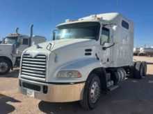2018 MACK CXU (PINNACLE)