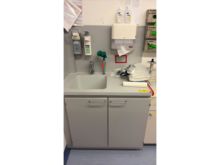 Lab Sink with eye shower