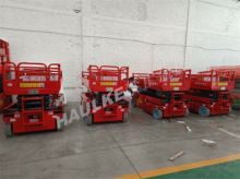 Plataforma elevadora tipo tijera totalmente