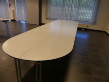 Table de conférence robuste Hiller