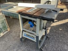 DELTA 10IN CONTRACTOR TABLE SAW