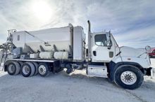 2020 Freightliner SD114