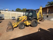 2022 New Holland B110B 4X4