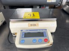 AND digital bench scale