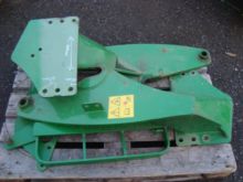 JD 633 Front Loader Bracket