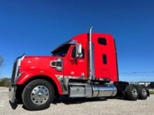 2018 Freightliner CORONADO SD122