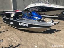 2006 Quintrex 385 Explorer