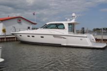 2005 Tiara 5200 Sovran