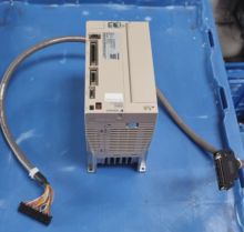 安川電機 CACR-180-PD1VDS03 XU-DSCC0200-E ケーブル付セボパック（BR2.1B3)