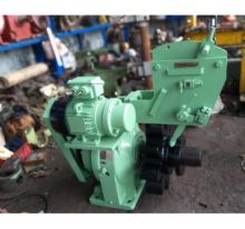 MAIN ENGINE TURNING GEARBOX