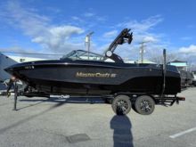 2025 MasterCraft XT23