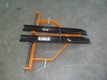Wolverine 3 Point Folding Pallet