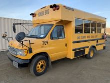 2001 Ford E350 Autobús