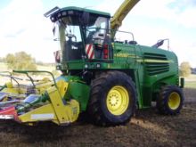 2005 John Deere 7300